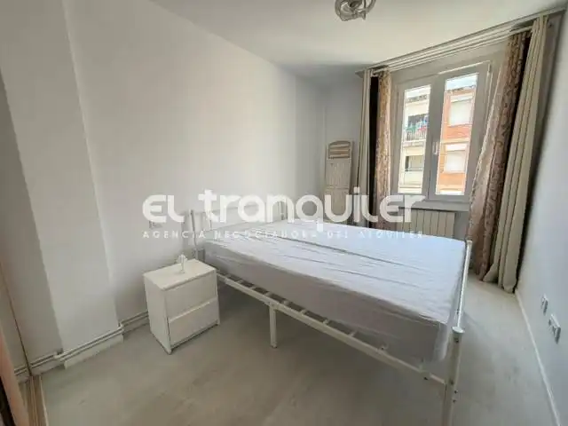 Habitación de Piso de alquiler en Móstoles con Aire acondicionado, Trastero y Amueblado
