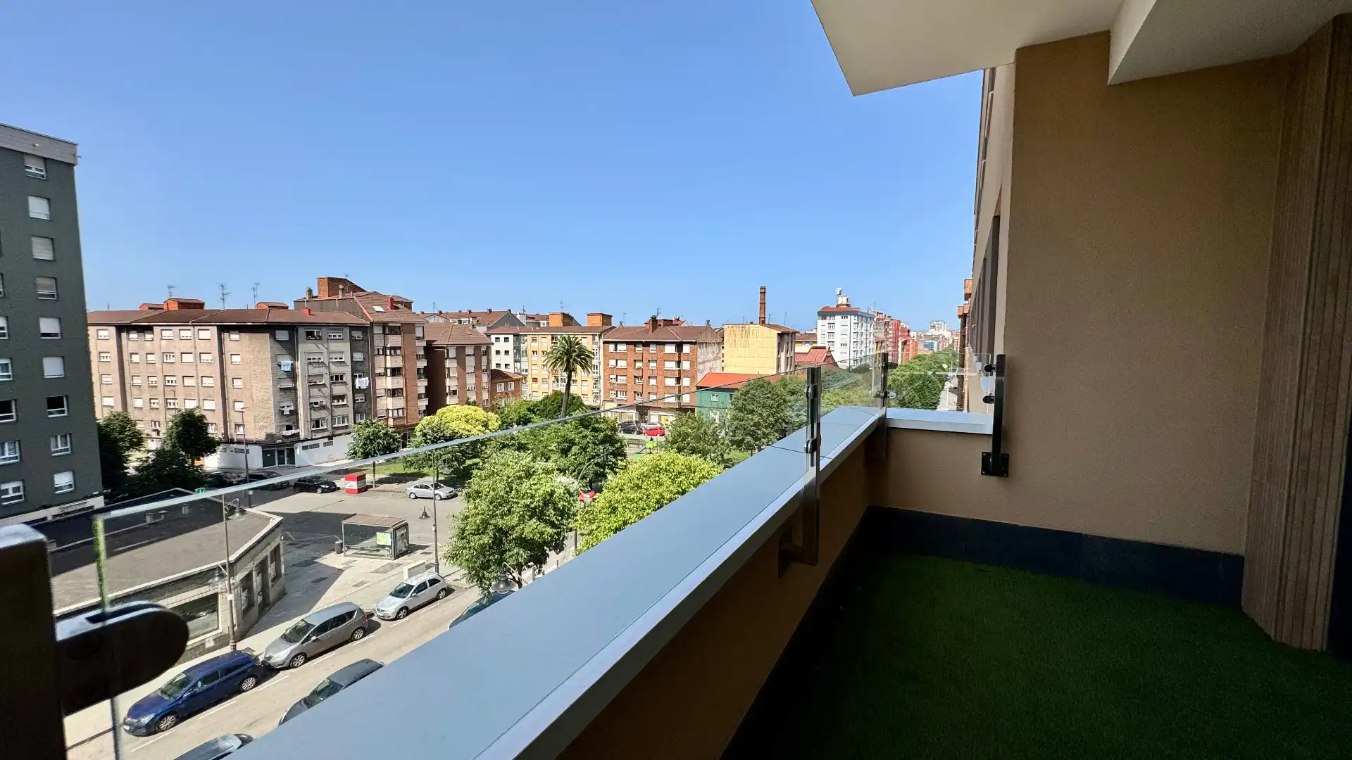 Vista exterior de Piso en venta en Gijón  con Calefacción, Parquet y Terraza