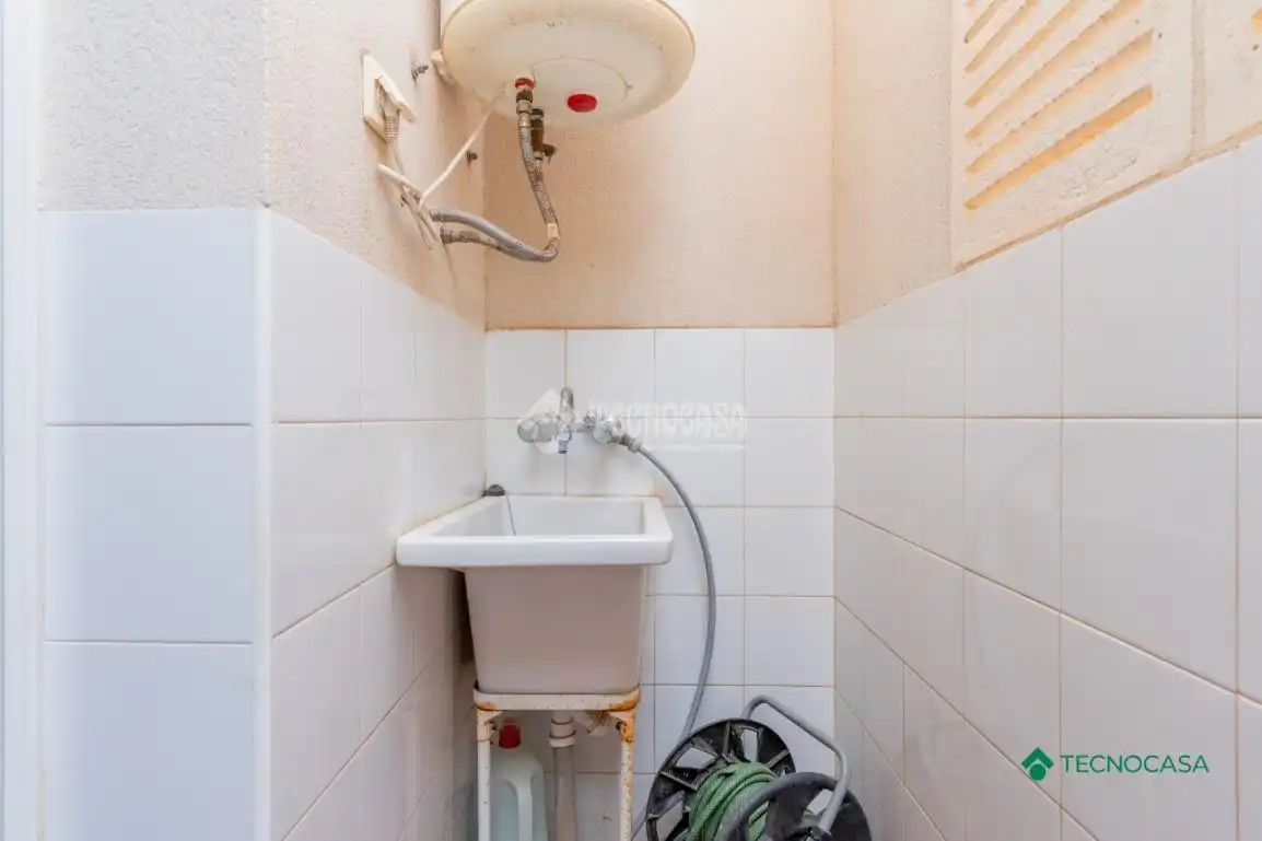 Bathroom of Detached homes for sale in Roquetas de Mar  with Air Conditioner and Terrace