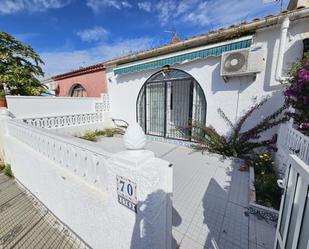 Vista exterior de Casa o xalet en venda en Torrevieja