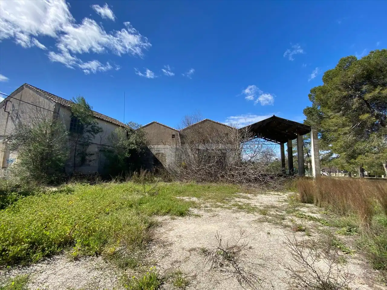 Gebäude zum Verkauf in Ontinyent