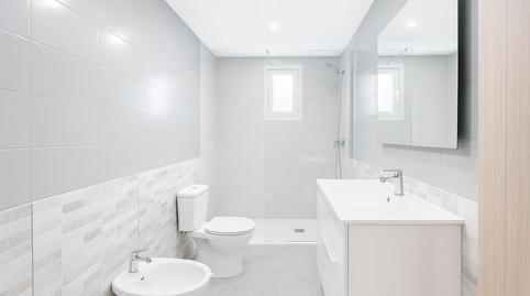 Photo 2 of Flat for sale in Calle Ramon y Cajal, 31, Las Piscinas Naturales, Alicante