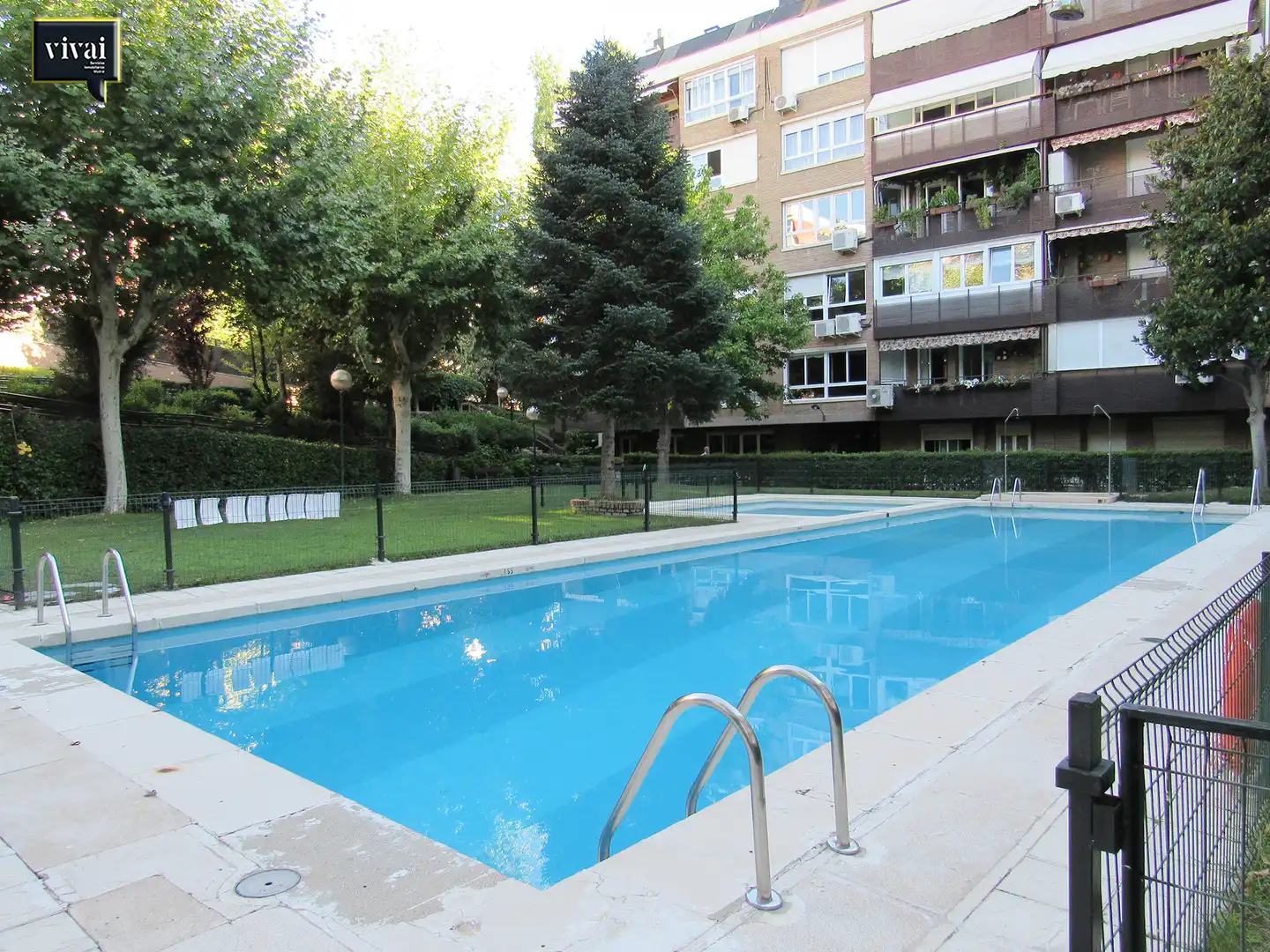 Piscina de Piso en venta en Madrid con Aire acondicionado, Calefacción y Parquet