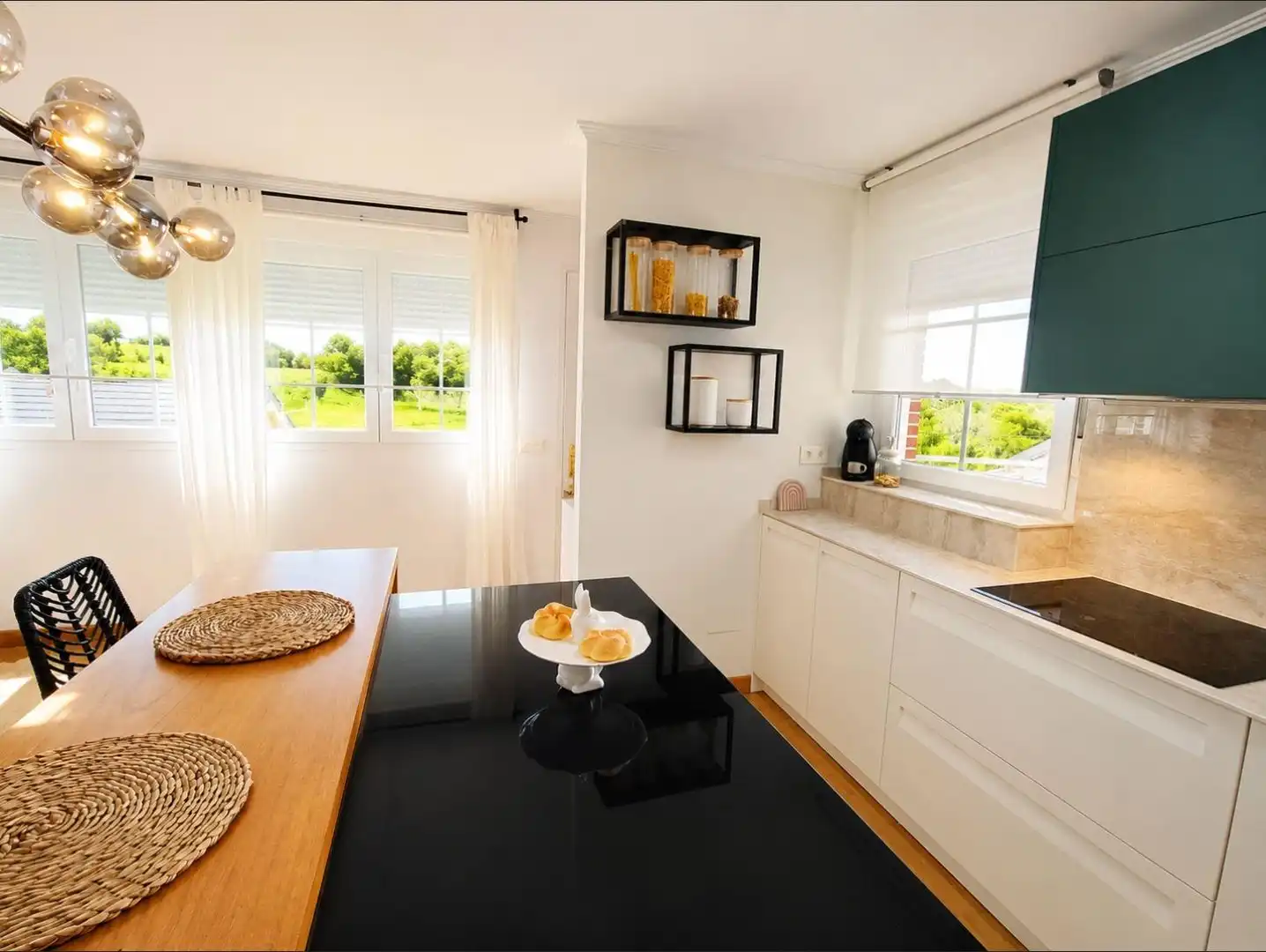 Cocina de Casa adosada en venta en Polanco con Calefacción, Jardín privado y Terraza