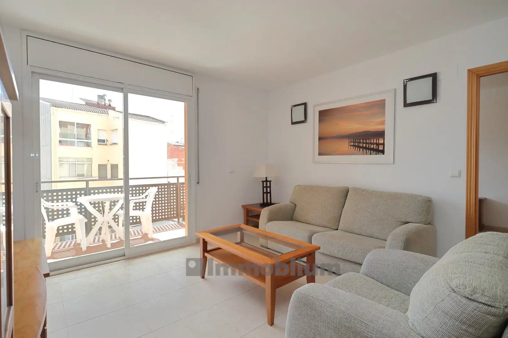 Außenansicht von Wohnung zur Miete in Torredembarra mit Klimaanlage, Heizung und Privatgarten