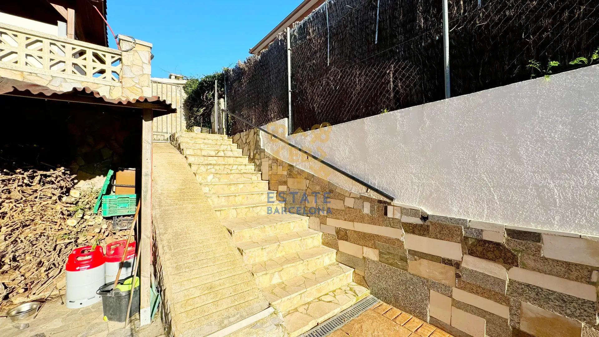 Außenansicht von Haus oder Chalet zum Verkauf in Lloret de Mar mit Klimaanlage, Heizung und Schwimmbad