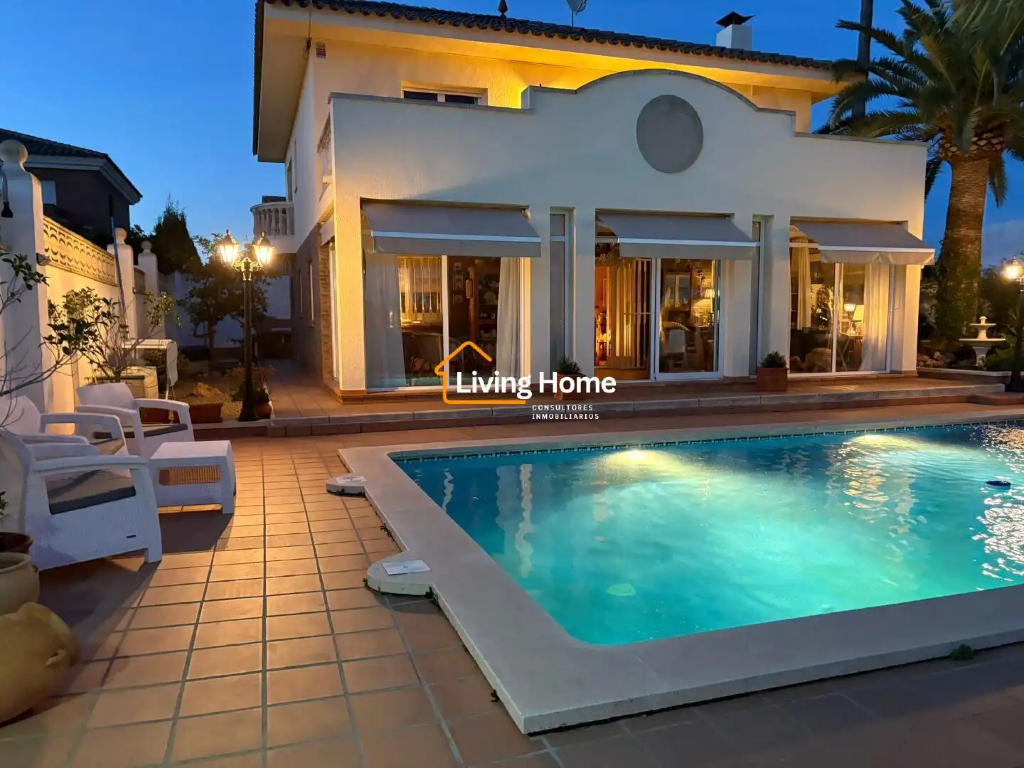 Swimming pool of Houses for sale in Cambrils