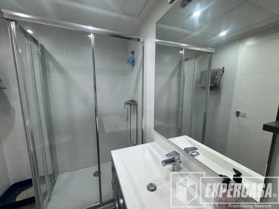 Baño de Piso en venta en Beniparrell con Aire acondicionado, Parquet y Amueblado
