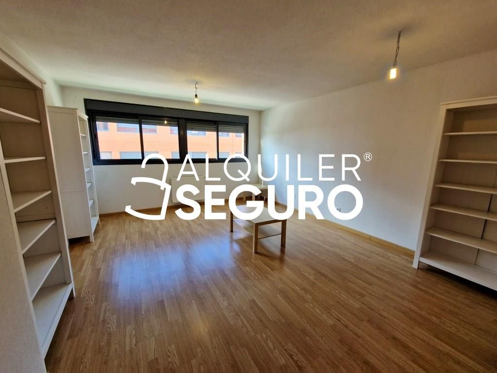 Exterior view of Flat to rent in Arroyomolinos (Madrid)  with Heating, Storage room and Furnished
