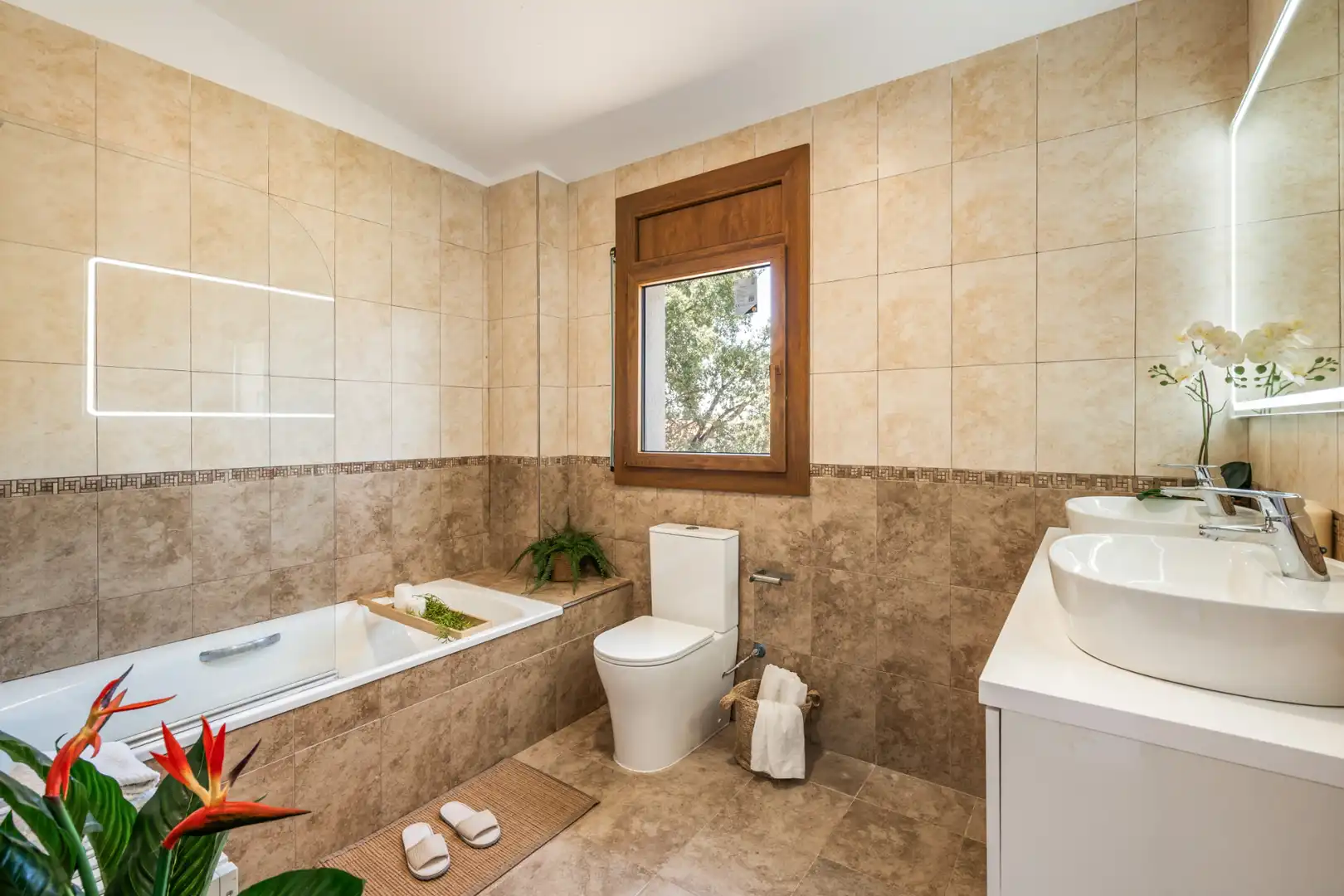 Bathroom of Houses for sale in Lloret de Mar  with Air Conditioner, Heating and Private garden