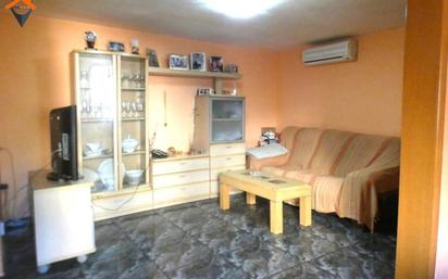 Living room of Flat for sale in Sabadell  with Air Conditioner