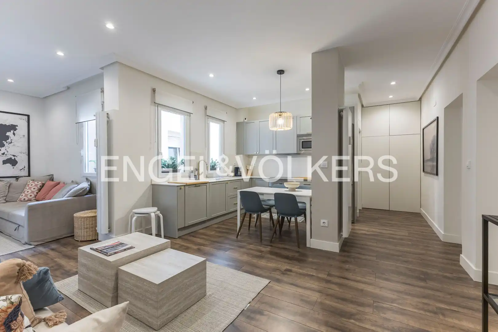 Kitchen of Flat for rent in Madrid  with Air Conditioner, Heating and Furnished
