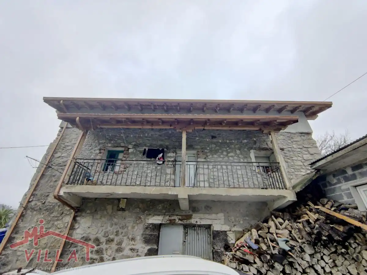 Vista exterior de Casa o xalet en venda en Ramales de la Victoria amb Terrassa