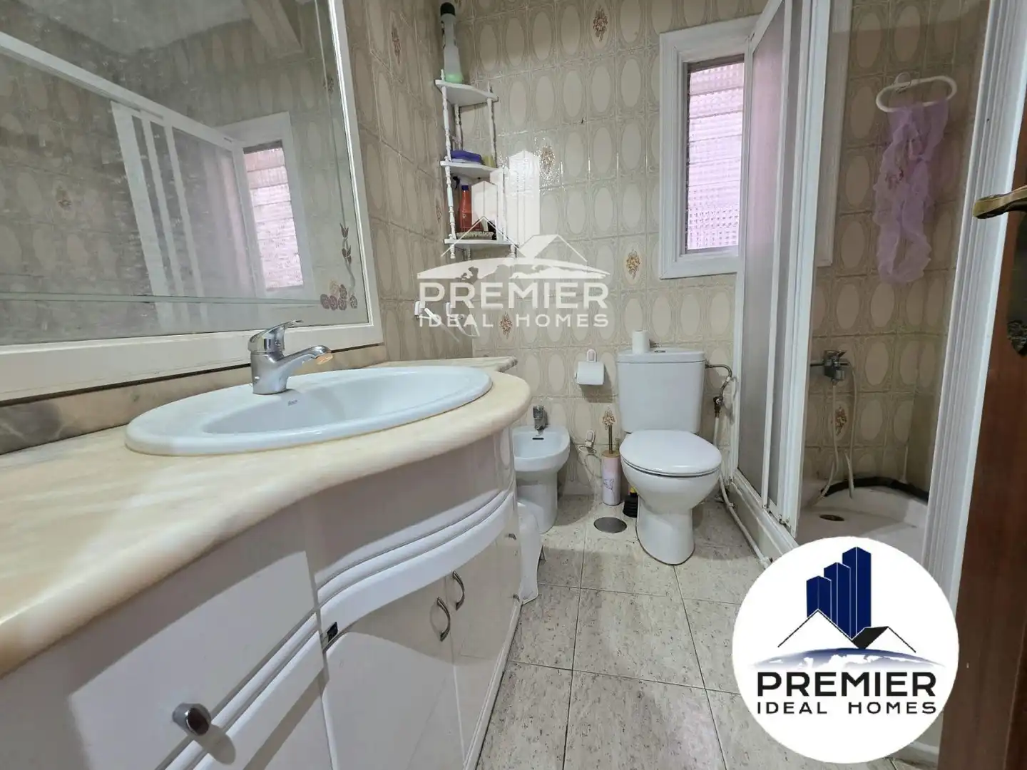 Baño de Piso en venta en Elda con Terraza