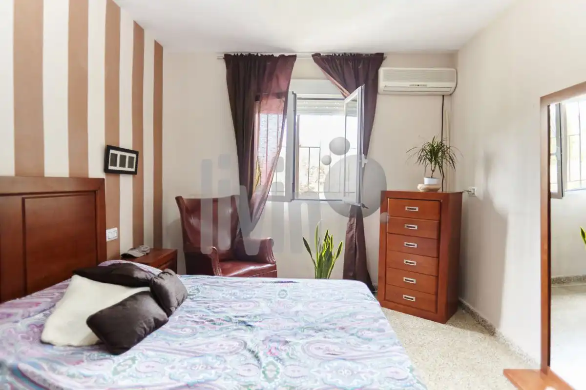 Dormitori de Casa o xalet en venda en Jaén amb Traster