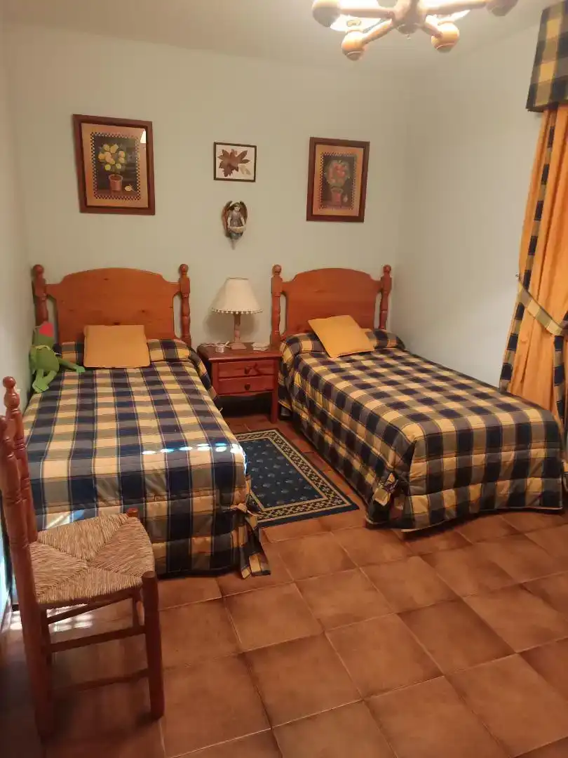 Habitación de Casa o chalet en venta en Brazuelo con Jardín privado, Trastero y Amueblado
