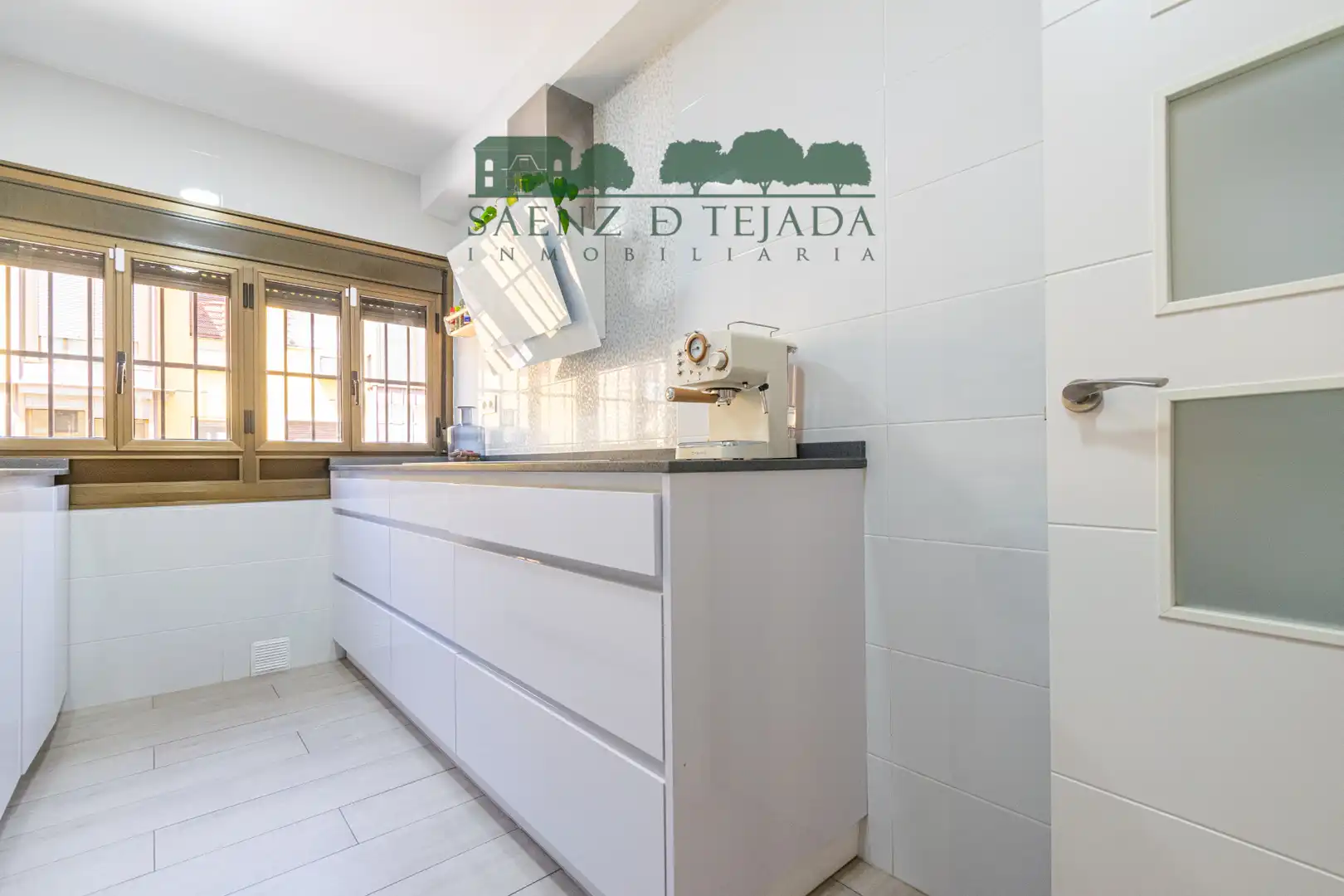 Flat with lift to rent in Calle Luis Montoto 21, imagen 8