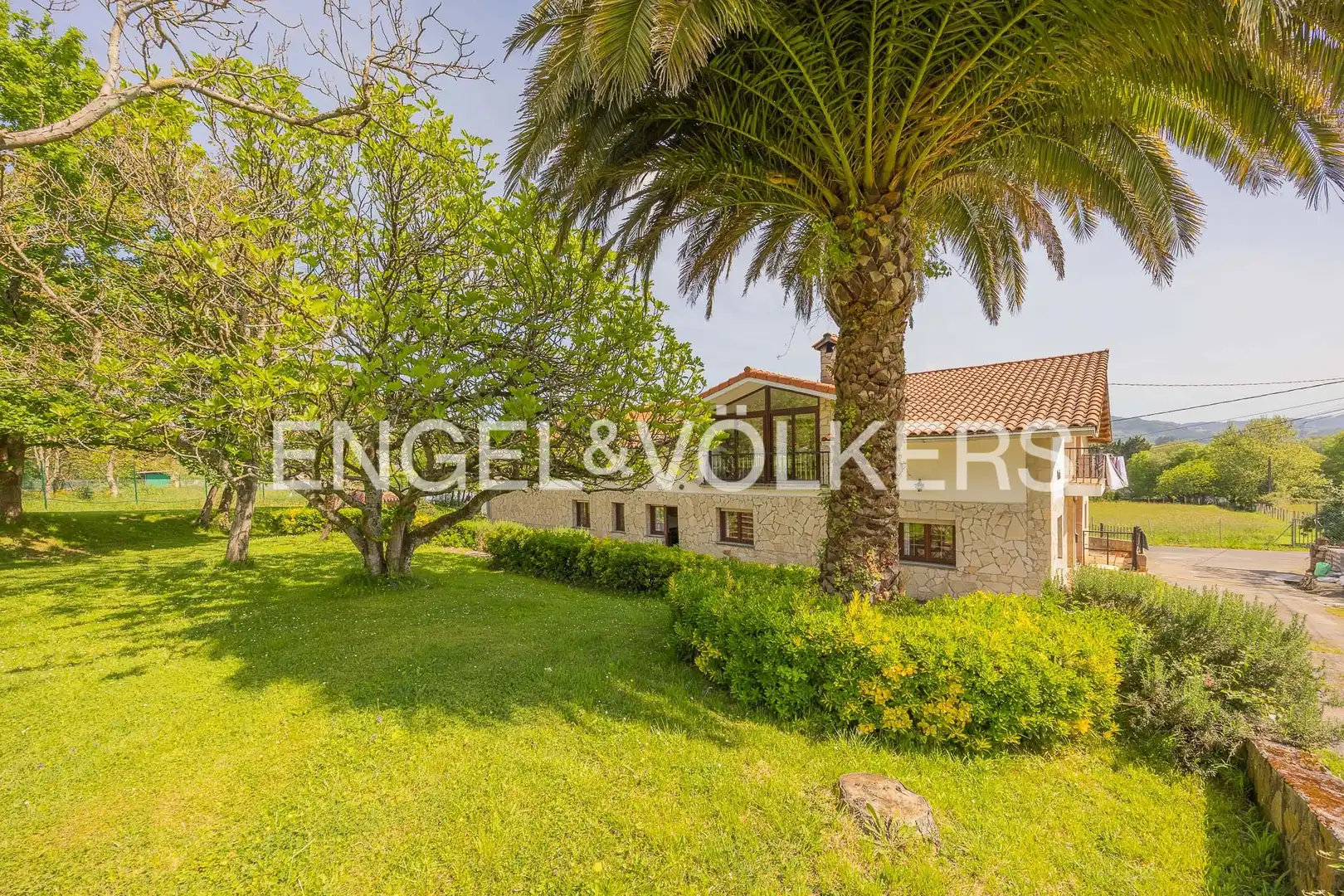 Vista exterior de Casa adosada de alquiler en Mungia con Calefacción, Jardín privado y Trastero