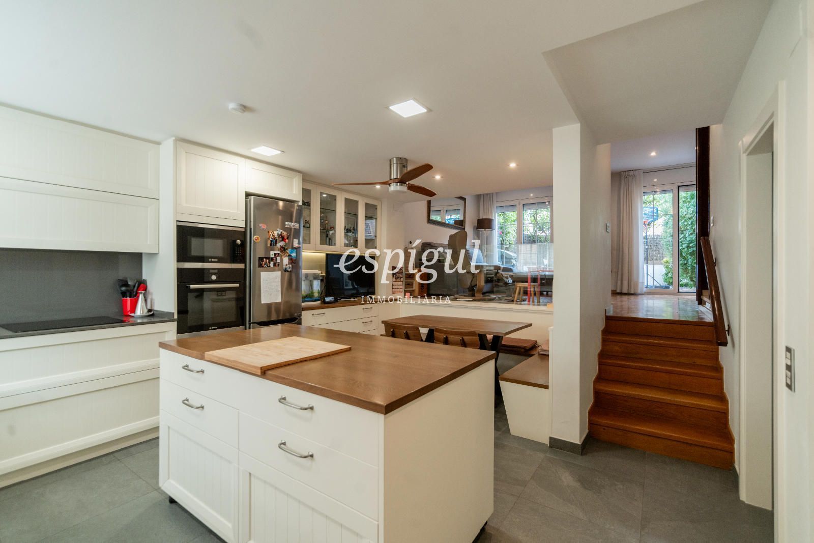 Kitchen of Single-family semi-detached for sale in Sant Cugat del Vallès  with Air Conditioner, Heating and Private garden