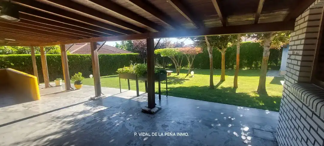 Terrasse von Haus oder Chalet zum Verkauf in Ribamontán al Mar mit Heizung