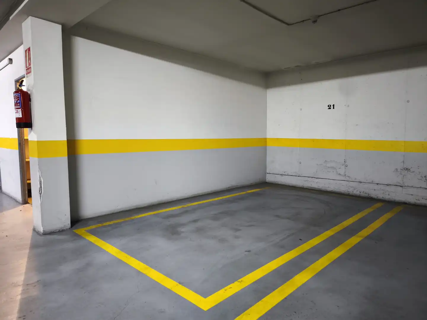 Parking of Flat for rent in  Logroño  with Heating and Storage room