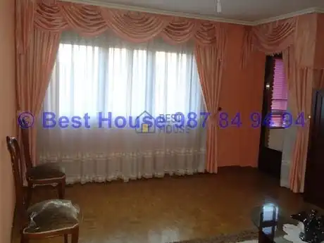 Sala de estar de Piso en venta en León Capital  con Calefacción, Parquet y Trastero
