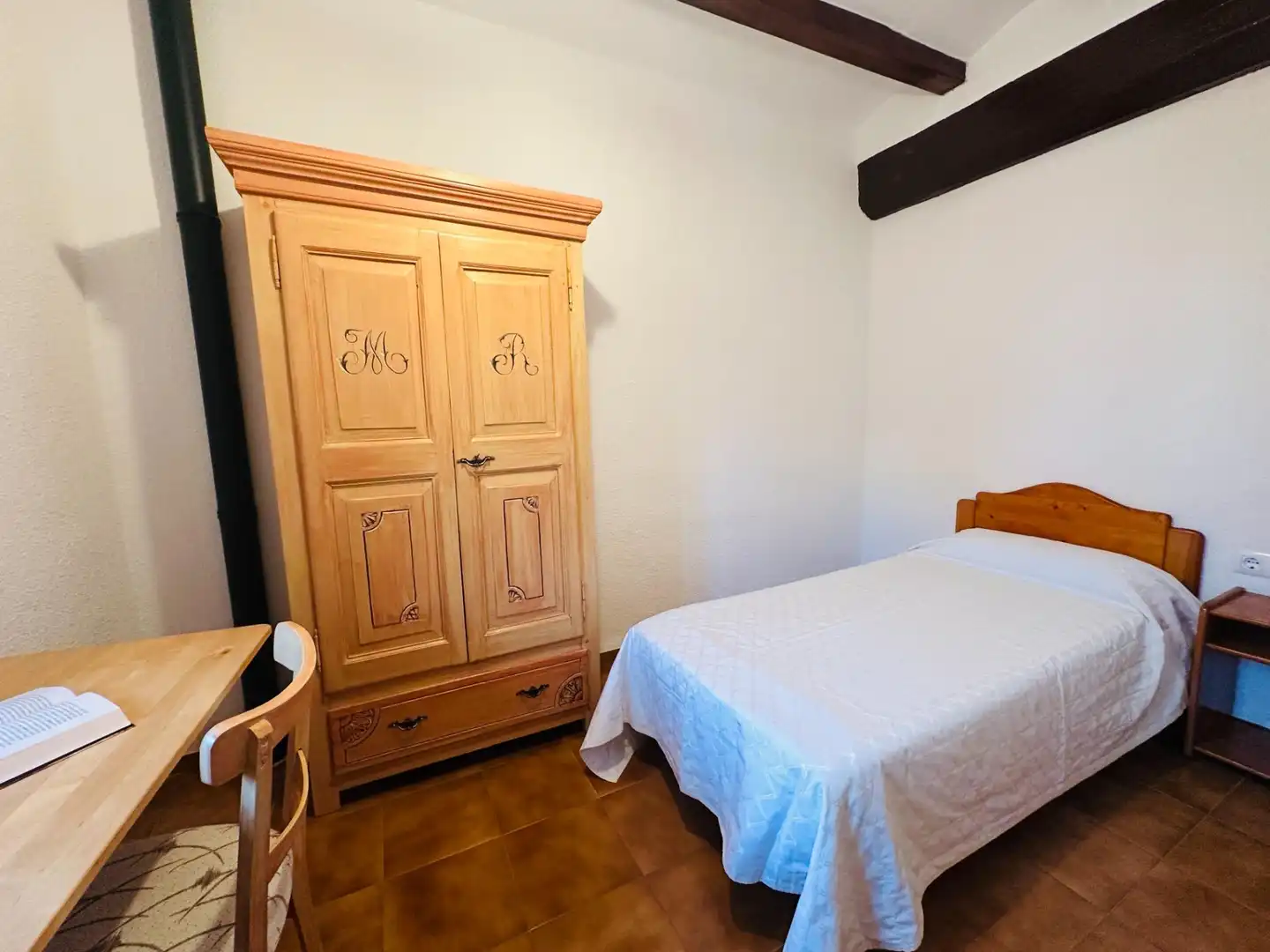 Dormitori de Casa o xalet en venda en Amposta amb Calefacció, Terrassa i Moblat