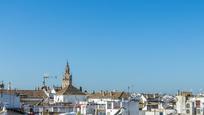 Vista exterior de Pis en venda en  Sevilla Capital amb Aire condicionat i Balcó