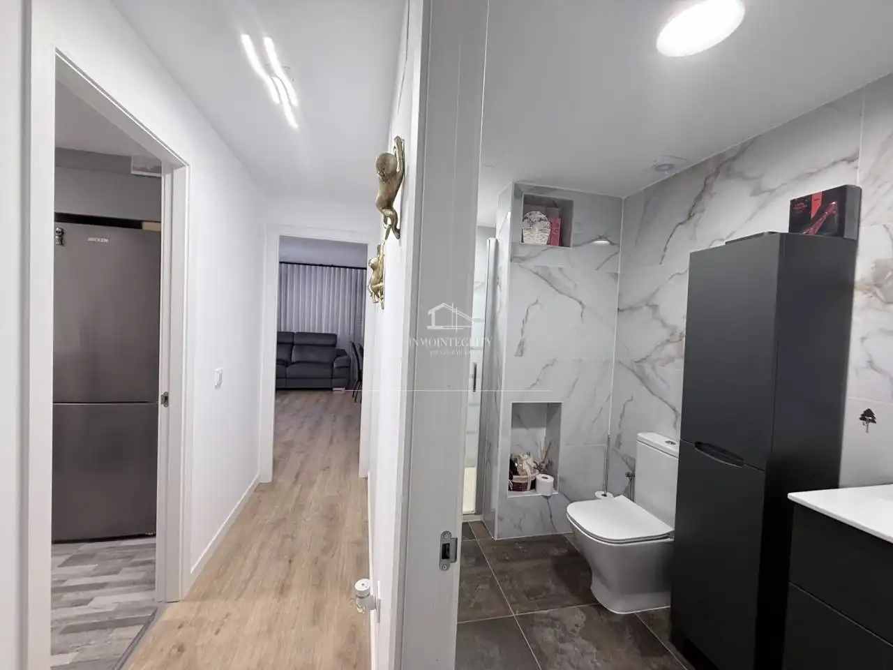 Bathroom of Apartments for sale in Oropesa del Mar / Orpesa  with Air Conditioner, Terrace and Storage room