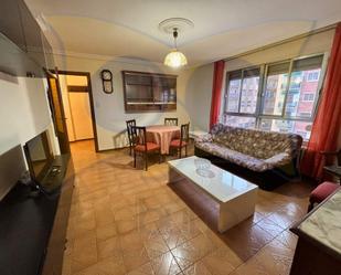 Living room of Flat to rent in Salamanca Capital  with Heating, Furnished and Washing machine