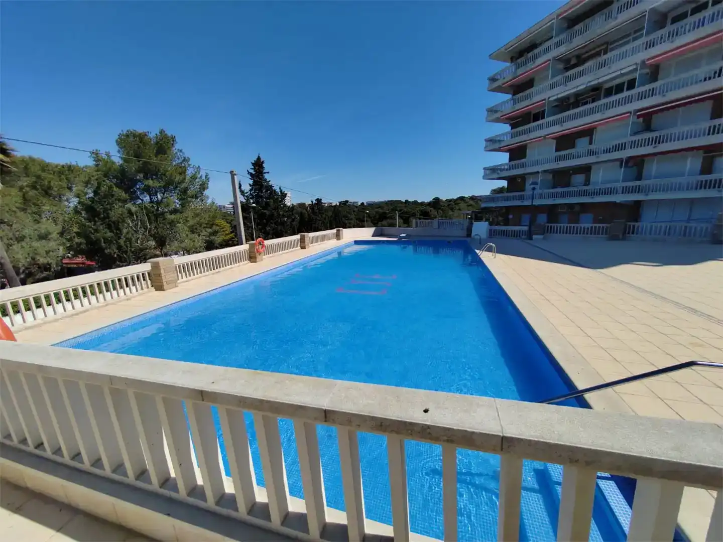 Piscina de Apartament en venda en Salou amb Aire condicionat, Piscina i Balcó