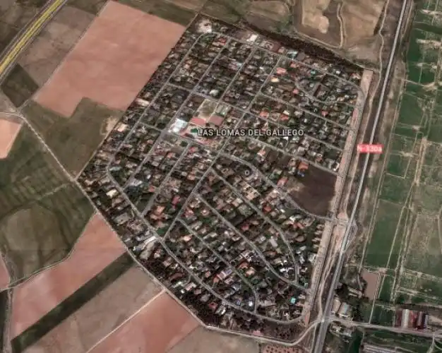 Casa o xalet en venda en Zuera amb Jardí privat i Piscina comunitària