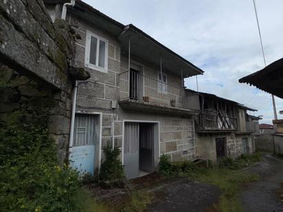 Vista exterior de Casa o xalet en venda en Xunqueira de Ambía amb Balcó