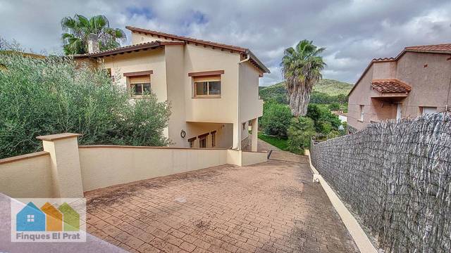 Casa-chalet en Alquiler en Mas Romeu