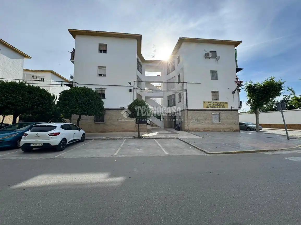 Vista exterior de Piso en venta en Écija con Calefacción