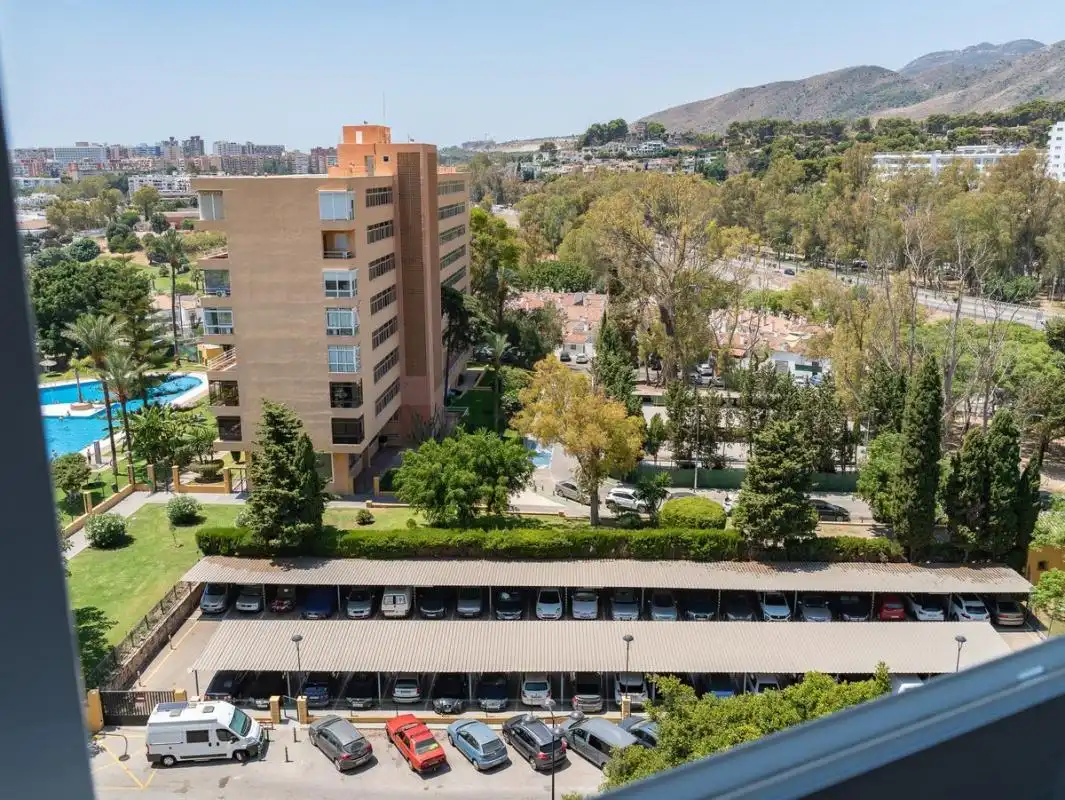 Vista exterior de Estudio en venta en Torremolinos con Aire acondicionado, Calefacción y Piscina