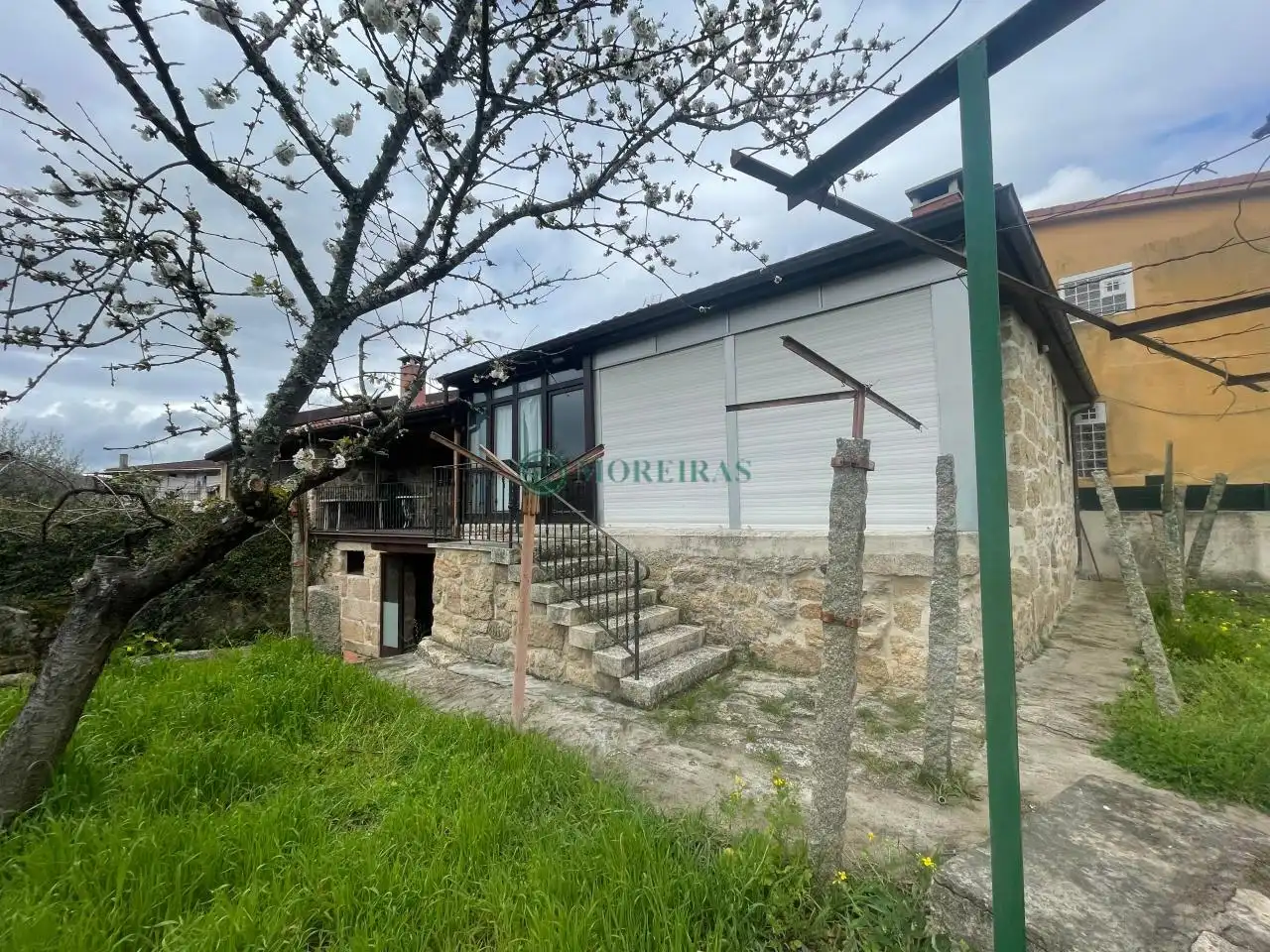 Exterior view of Houses for sale in Ourense Capital   with Heating and Private garden