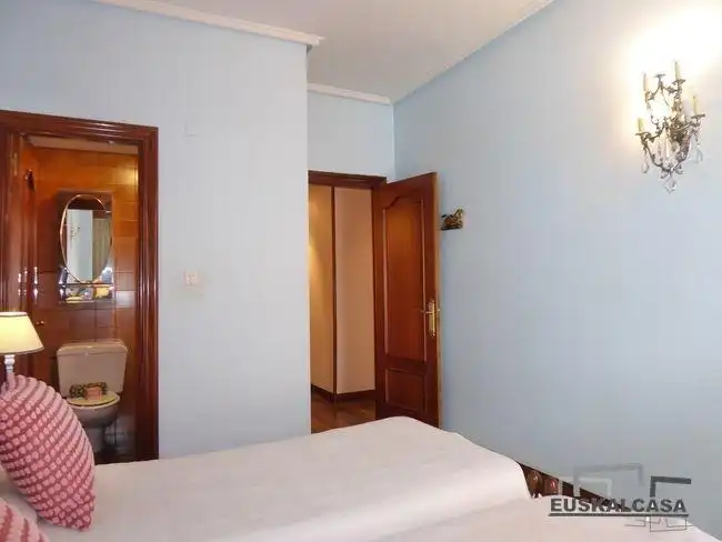 Piso con ascensor en venta en Errekalde, imagen 15