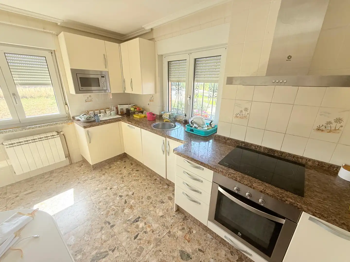 Kitchen of Houses for sale in León Capital   with Heating, Private garden and Parquet flooring