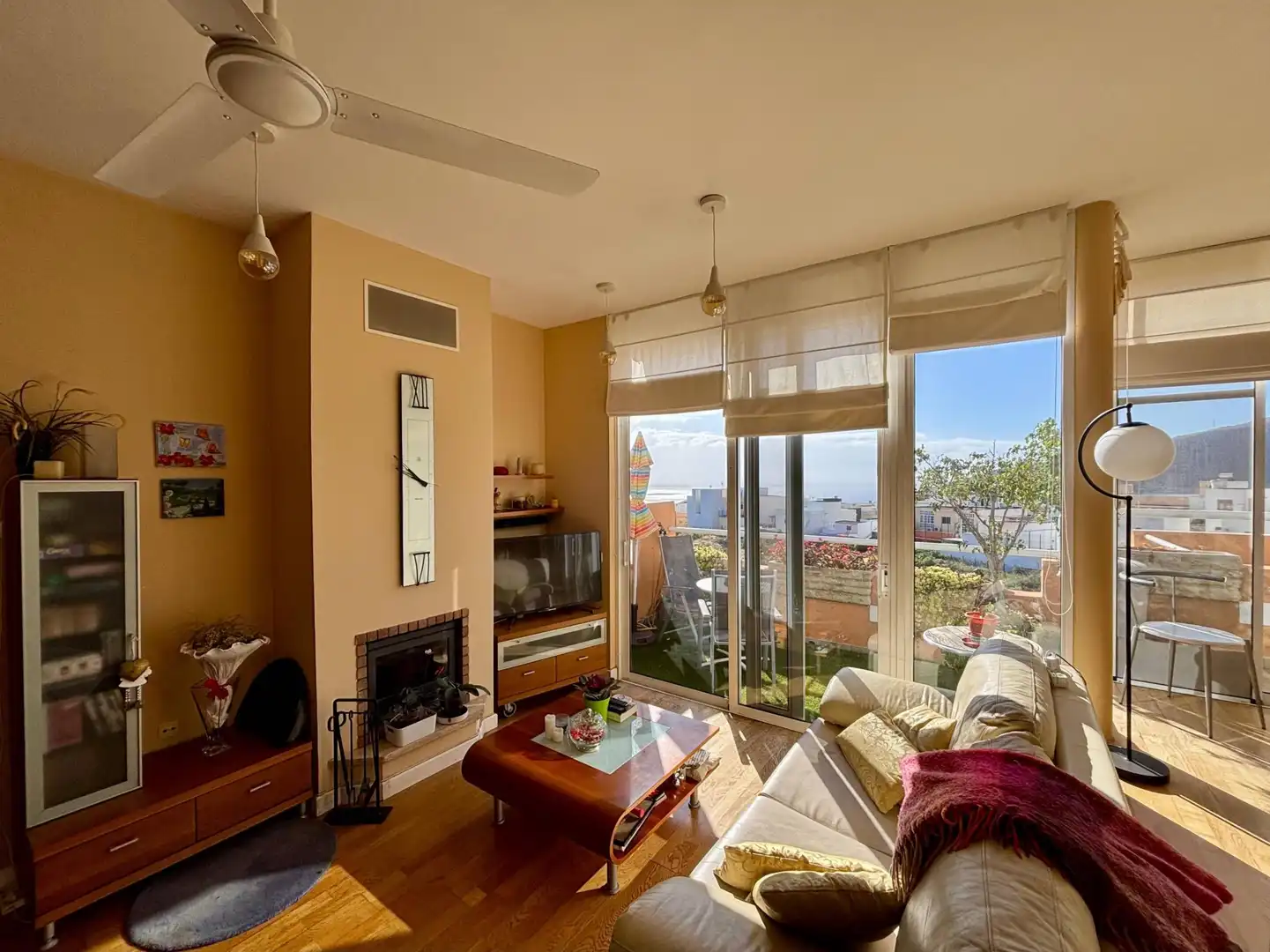 Sala de estar de Ático en venta en Güímar con Parquet, Terraza y Balcón
