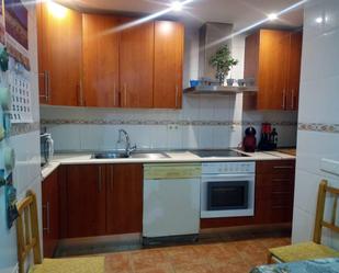 Kitchen of Flat for sale in Estepona