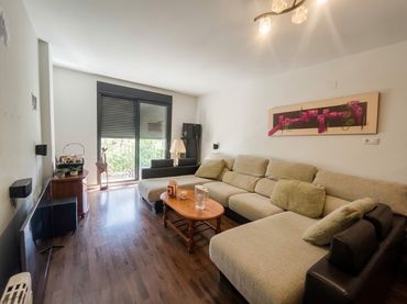 Apartament amb piscina en venda a Avenida 3 DE ABRIL DE 1979