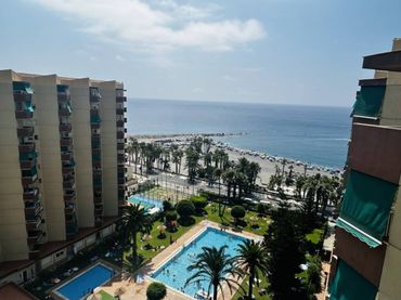 Apartament amb piscina de lloguer a Paseo Reina Sofía 1