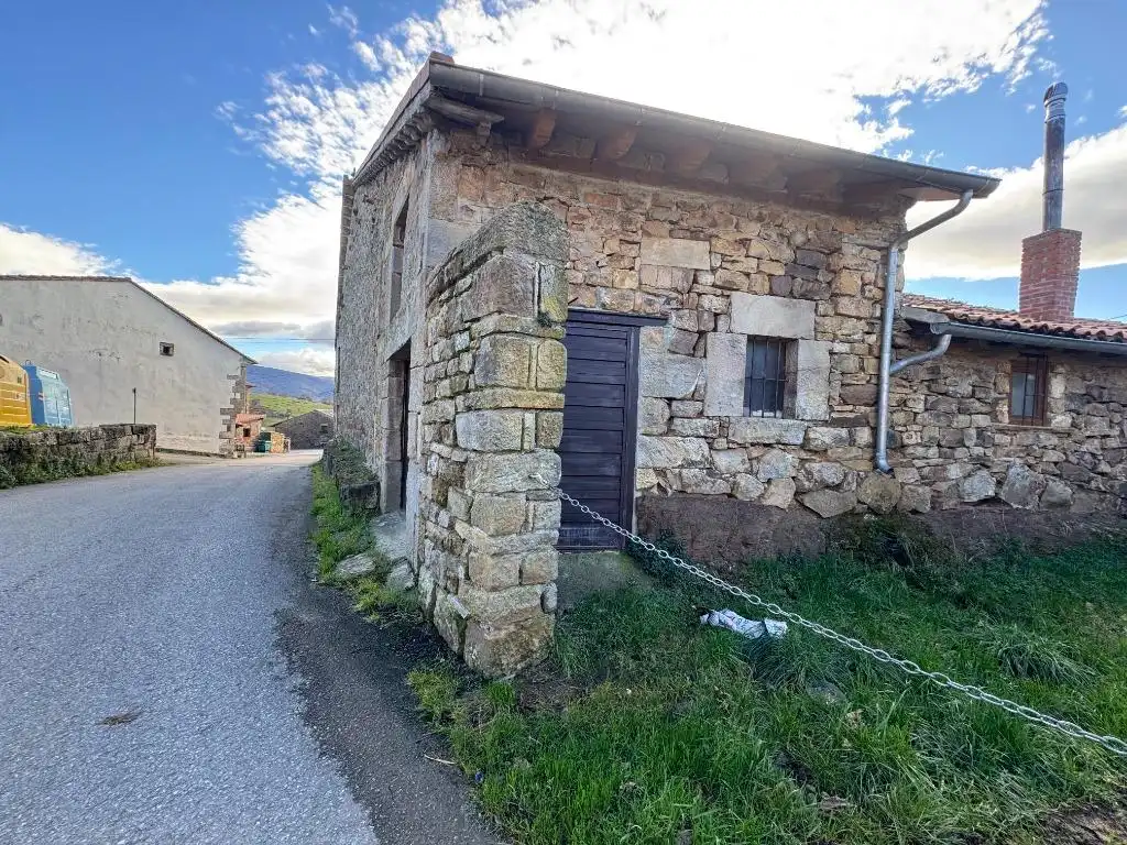 Vista exterior de Casa o chalet en venta en Arenas de Iguña con Calefacción, Jardín privado y Terraza