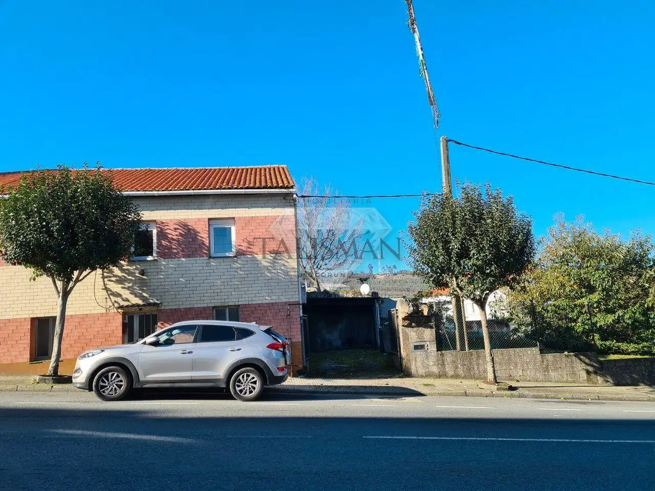 Vista exterior de Casa o xalet en venda en Arteixo amb Calefacció, Jardí privat i Moblat