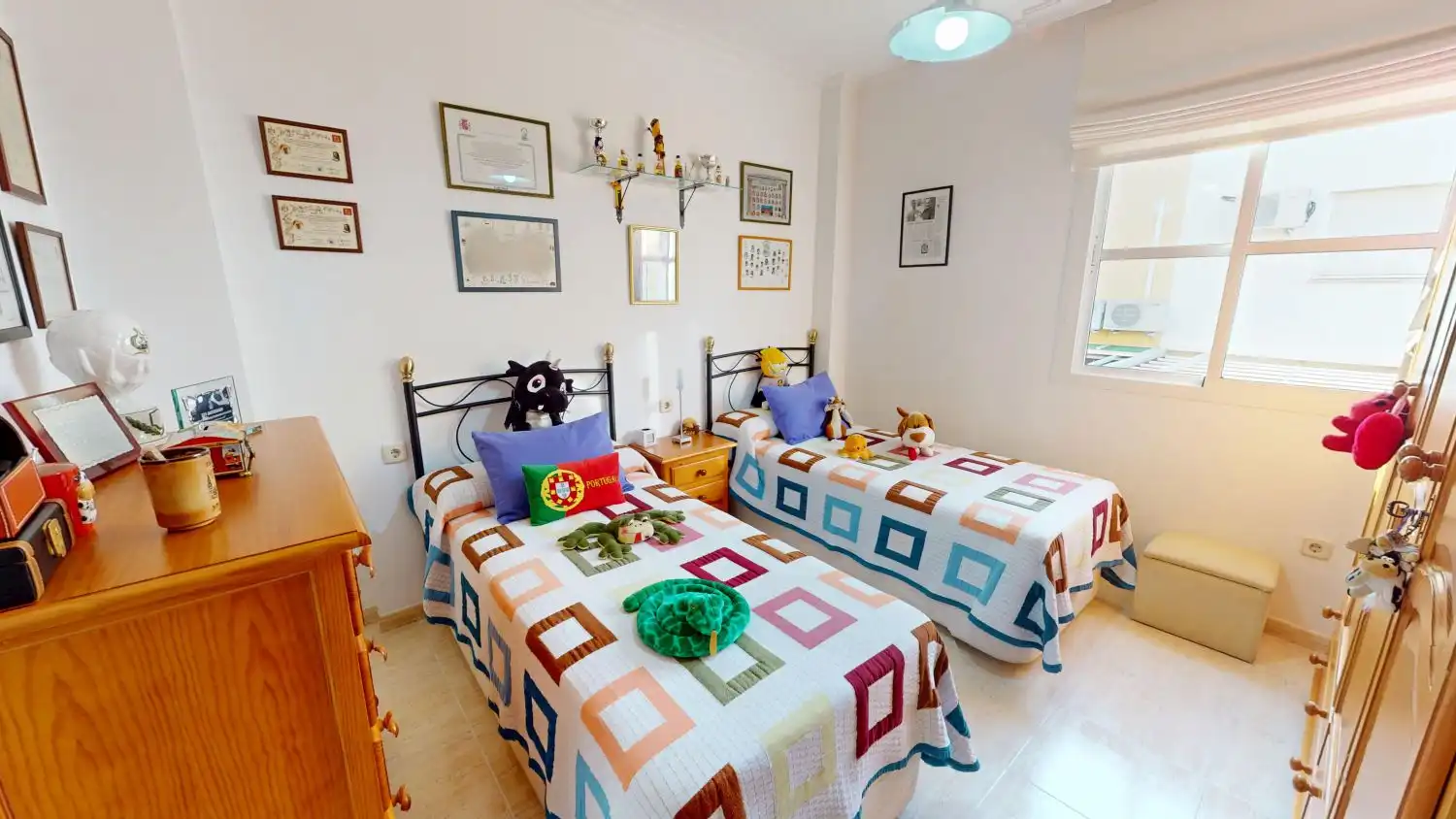 Dormitori de Casa o xalet en venda en Alcalá de Guadaira amb Aire condicionat i Terrassa