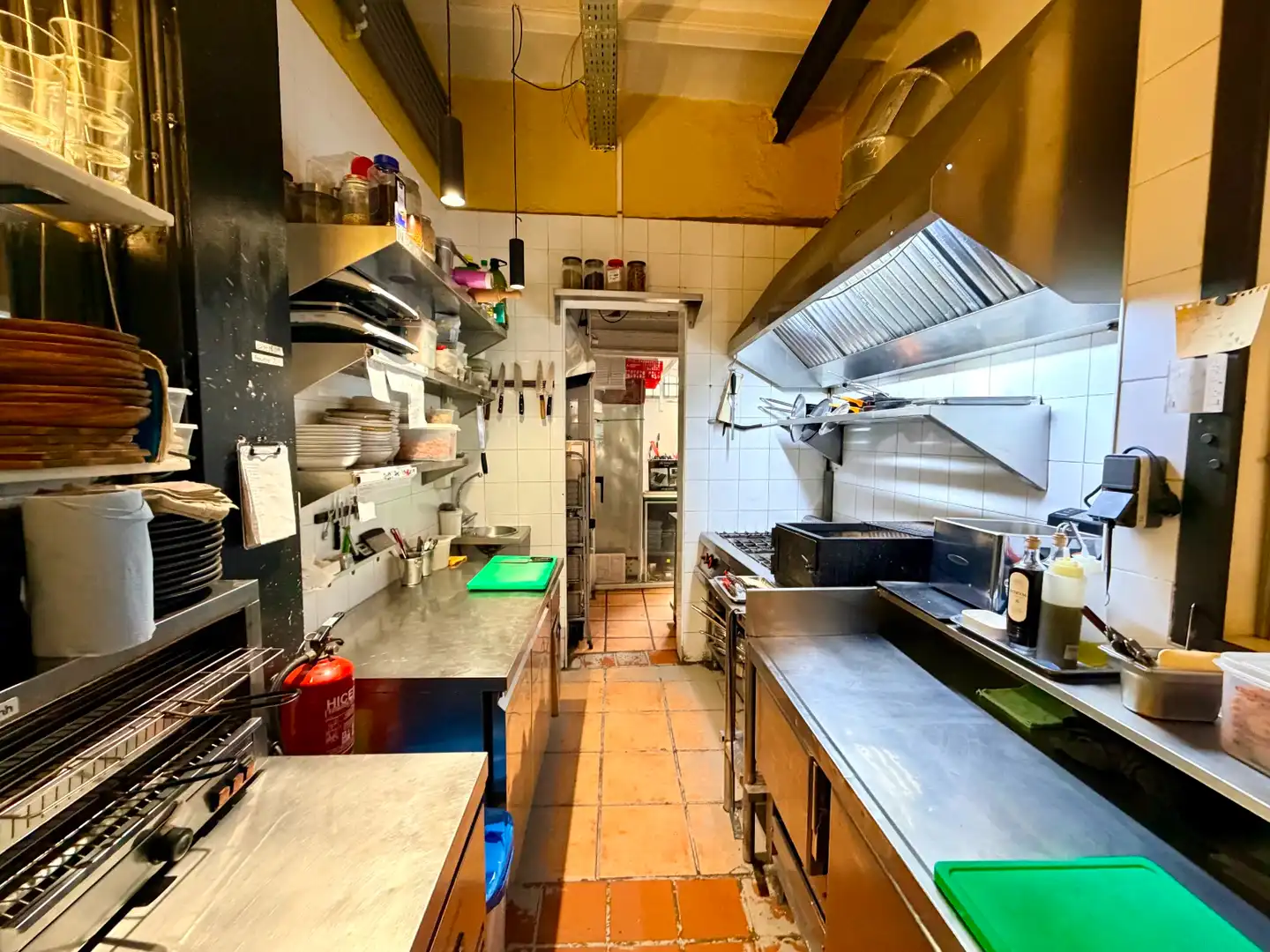 Cocina de Local en traspaso en Barcelona con Amueblado y Alarma