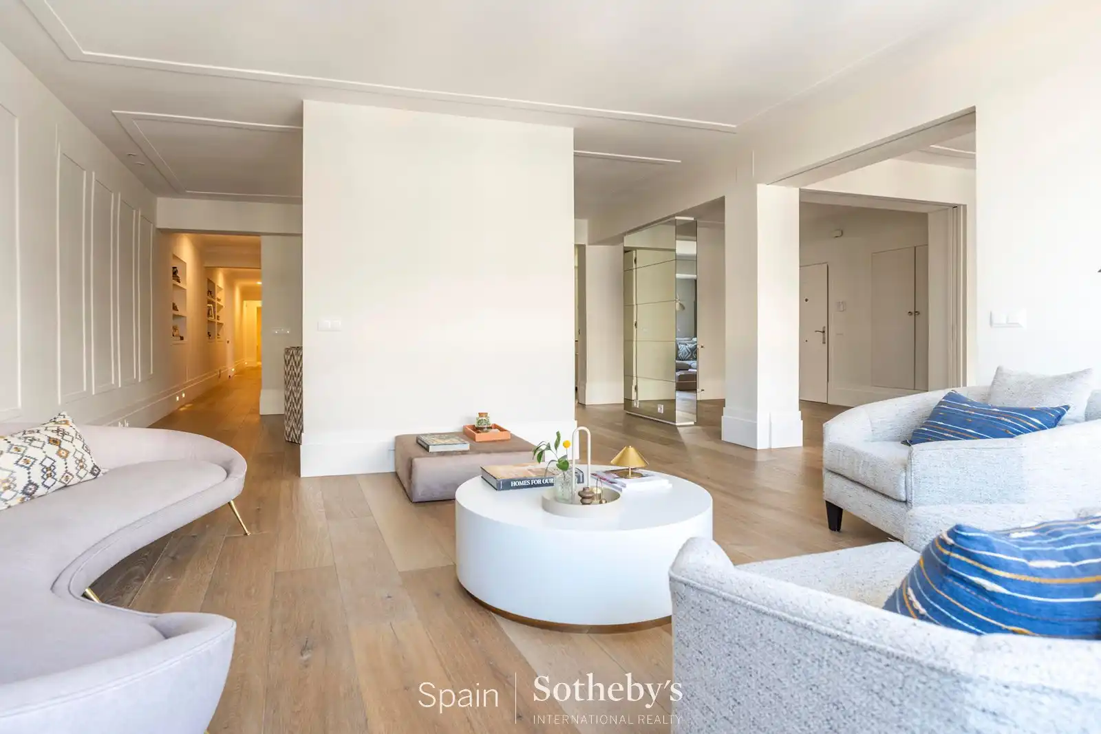 Sala d'estar de Apartament en venda en Madrid amb Aire condicionat, Calefacció i Traster
