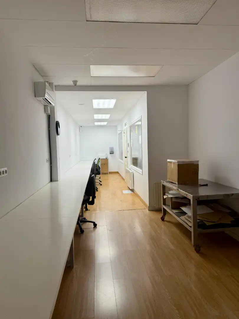 Nave industrial de alquiler en Valle de Elorz / Elortzibar con Calefacción y Alarma