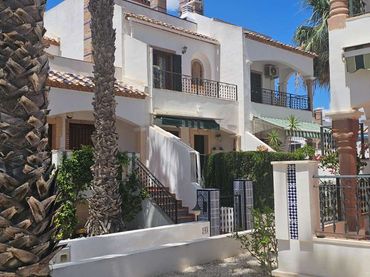 Bungalow con piscina en venta en N/A